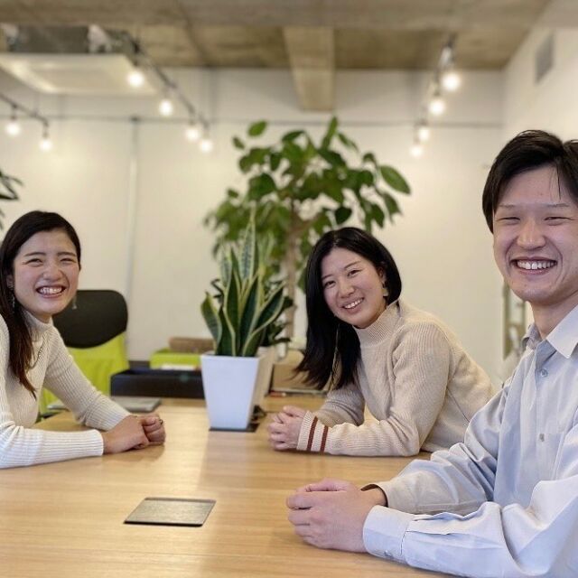 .
「社会をもっとよくするWebマガジン IDEAS FOR GOOD 編集部が語る、柔軟で否定しないメディア【ハーチ座談会】」を公開しました！
.
今回は、当社が運営する「IDEAS FOR GOOD」編集部から3人のメンバーに集まってもらい、インタビューを行いました！
.
社会をもっとよくする世界のアイデアを集めたウェブマガジンを運営するメンバーは、普段どのようなことを考え、工夫しているのでしょうか。
メディアとしての取り組みから当社での働き方、そして仕事の魅力までをたっぷりお伝えしています！
.
ぜひ&nbsp;@harch_inc&nbsp;のプロフィールのサイトからご覧ください！
#ハーチ株式会社 #IDEASFORGOOD #IDEAS4GOOD #編集部座談会 #座談会 #メディアインタビュー